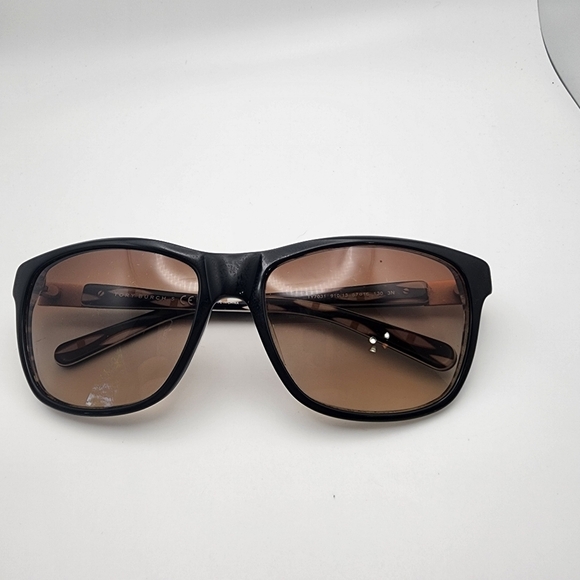 Tory Burch Black Sunglasses, Case, & Dust Bag main image 9